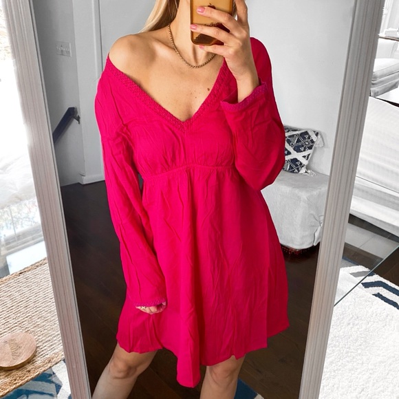 🌺 RESORT BOHO RASPBERRY RED CROCHET VNECK BEACH COVERUP! - Picture 5 of 12